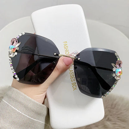 Woman Rimless Diamond Sunglasses