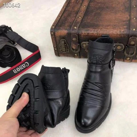 Hand-embossed Zipper Martin Boots